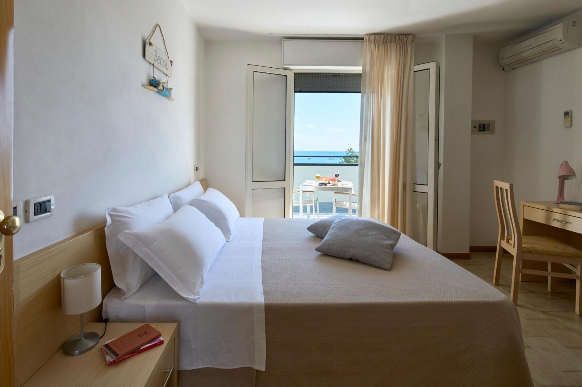 Double or Twin Room Terrace